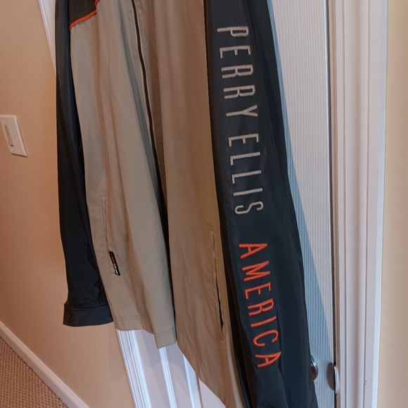 Jacket - Picture 4 of 6